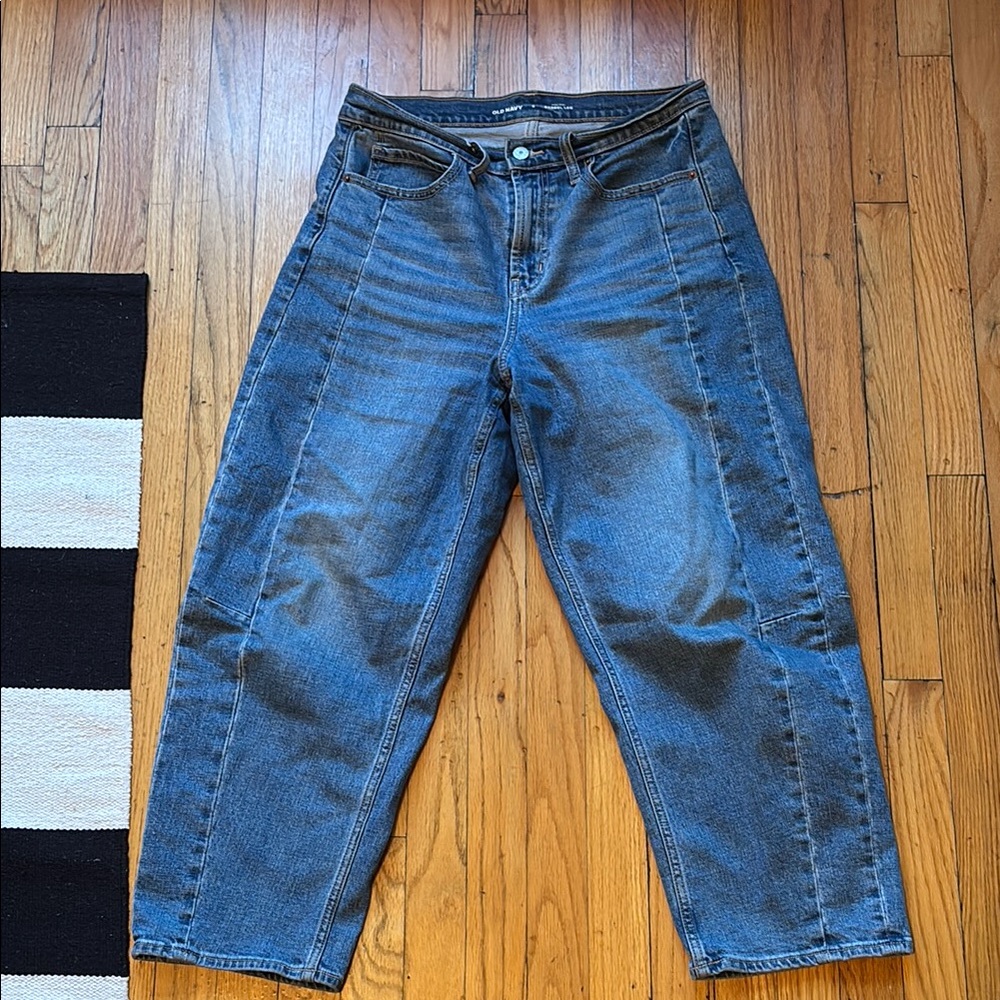 Old Navy Size 8 High Rise Barrel Jeans